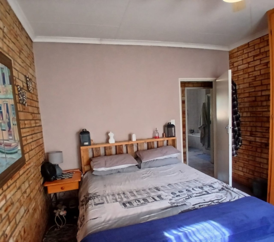 3 Bedroom Property for Sale in Rustenburg Central North West